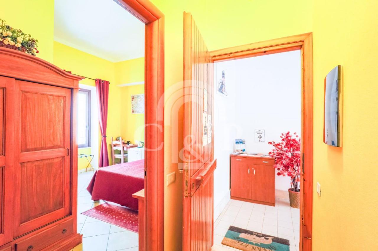 Aldebaran Centro Storico Cagliari Exterior foto